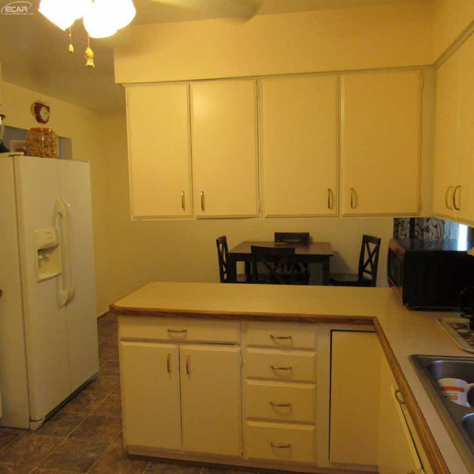 6486 Calkins Road Flint, MI 48532 - Photo 11 of 48 21203563-10.JPG
