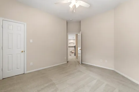 an empty room with a empty space