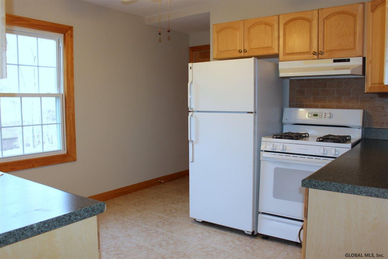 1031 Peter Road Rotterdam, NY 12303 - Photo 5 of 27 Photo 5