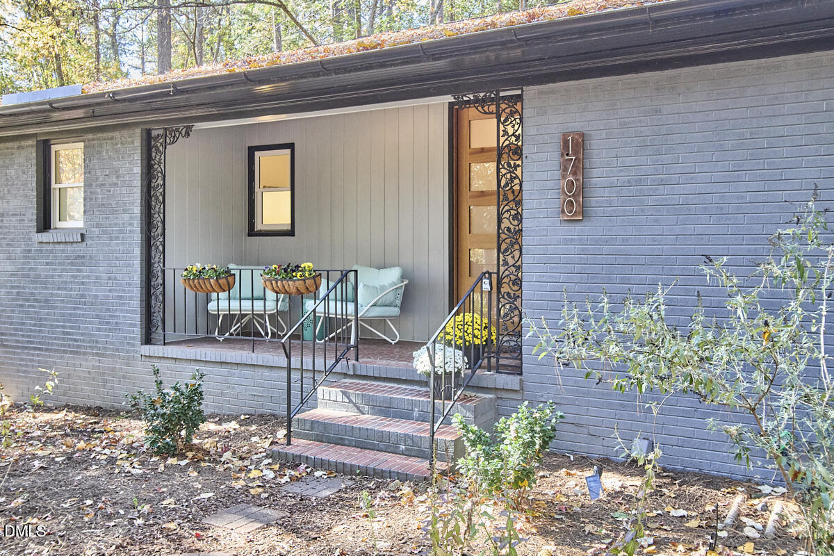 1700 Rosedale Avenue Durham, NC 27707 - Photo 6 of 59 008