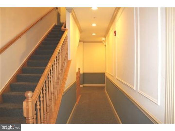 68 Kyle Way Ewing, NJ 08628 - Photo 12 of 15 Hallway