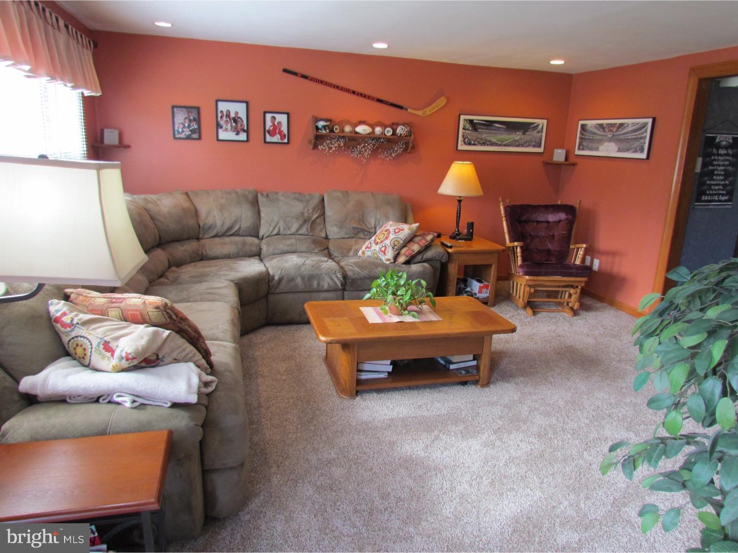 884 Phillips Road Warminster, PA 18974 - Photo 12 of 25 Gallery Image 12