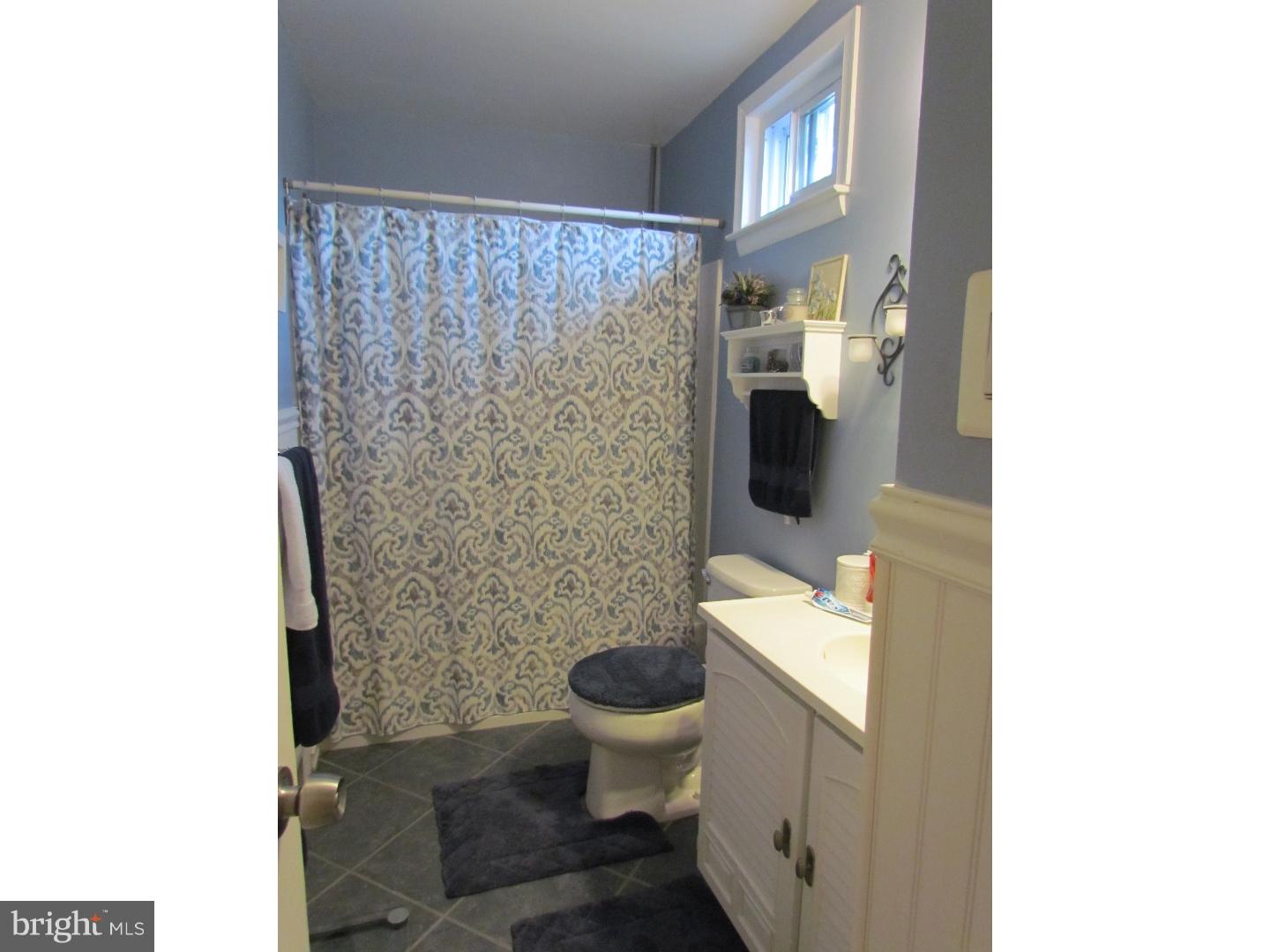 884 Phillips Road Warminster, PA 18974 - Photo 19 of 25 Gallery Image 19