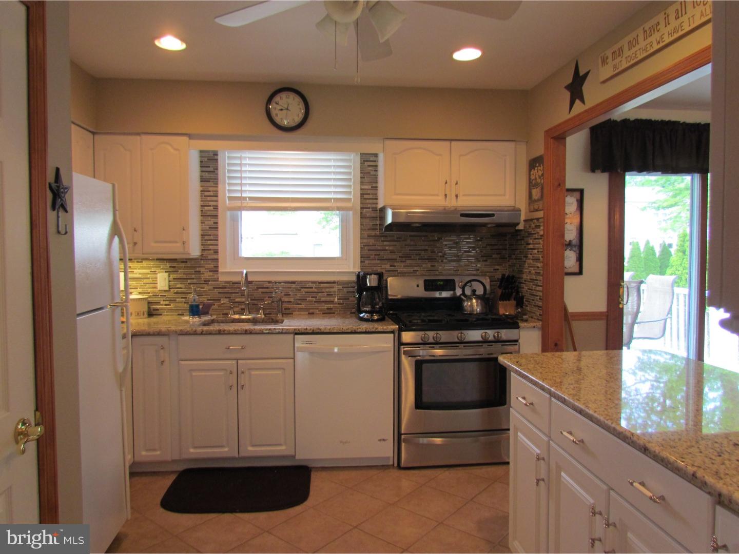 884 Phillips Road Warminster, PA 18974 - Photo 3 of 25 Gallery Image 3