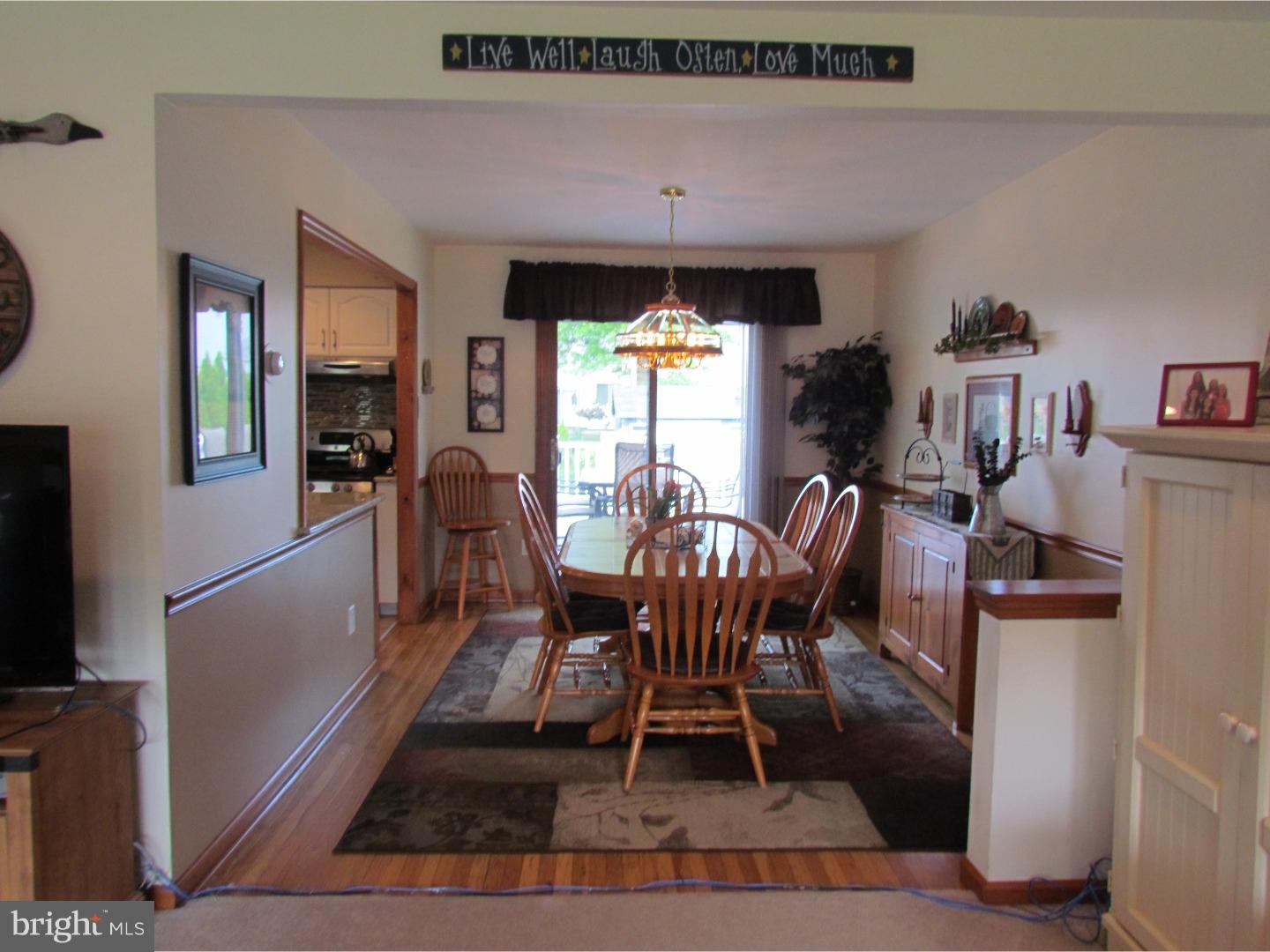 884 Phillips Road Warminster, PA 18974 - Photo 8 of 25 Gallery Image 8