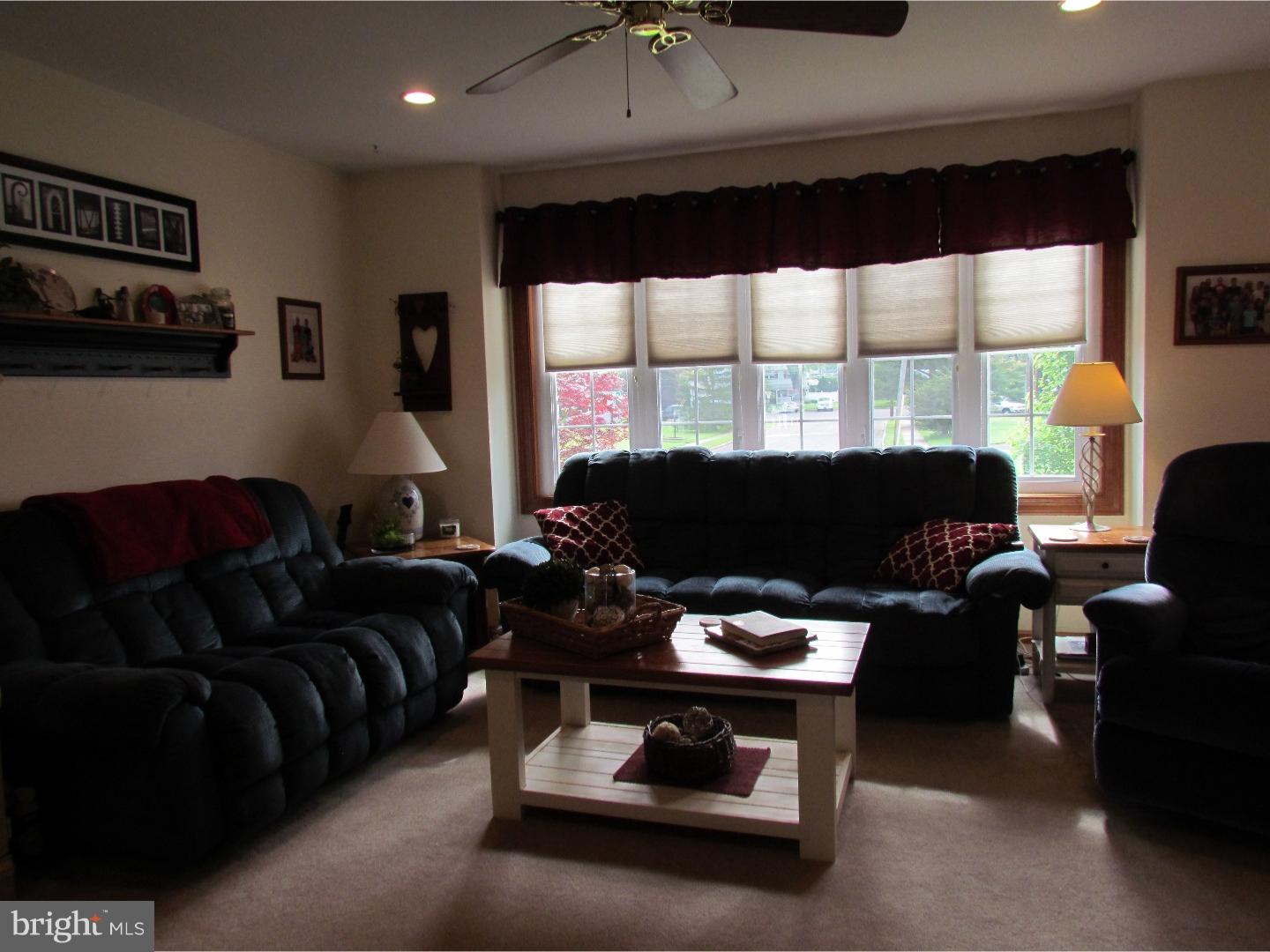 884 Phillips Road Warminster, PA 18974 - Photo 10 of 25 Gallery Image 10