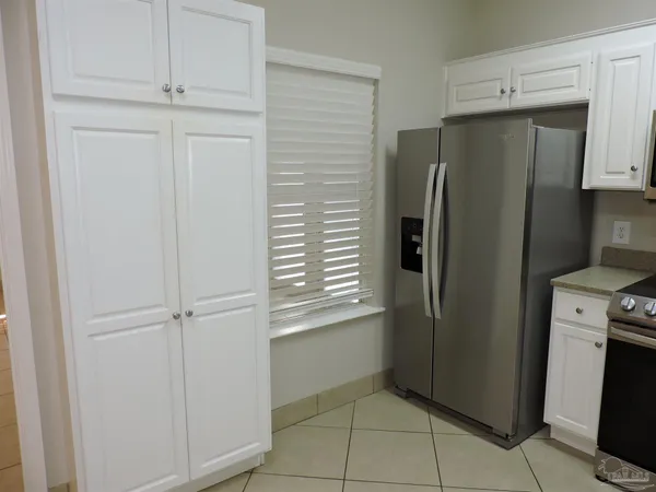 $2,100 | 6423 Lake Charlene Lane, Pensacola, FL 32506