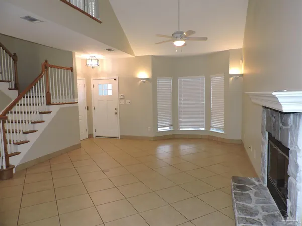 $2,100 | 6423 Lake Charlene Lane, Pensacola, FL 32506