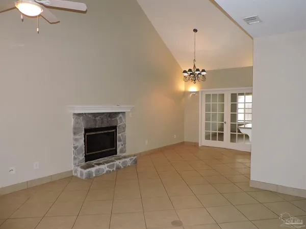 $2,100 | 6423 Lake Charlene Lane, Pensacola, FL 32506