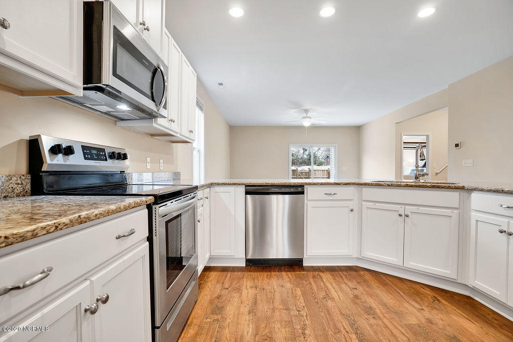 440 Lehigh Road Wilmington, NC 28412 - Photo 8 of 37 440LehighRoad-08