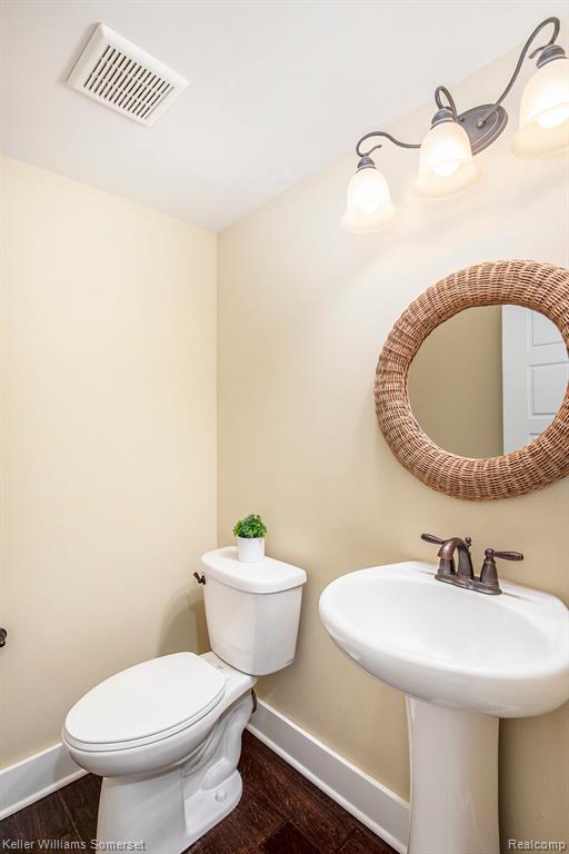 2841 Hartwick Drive Rochester Hills, MI 48307 - Photo 6 of 16