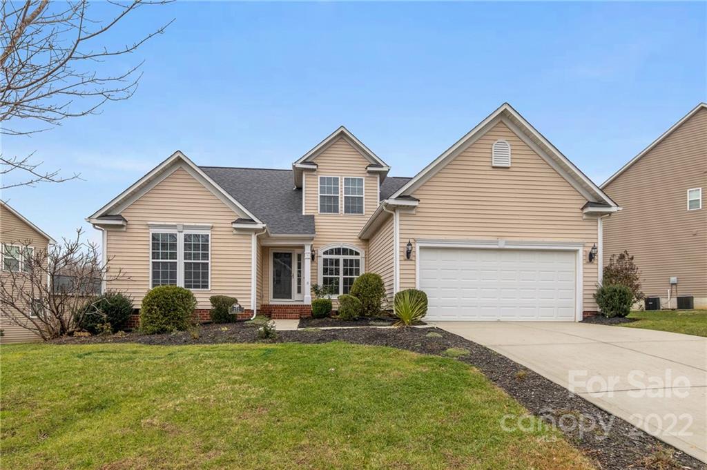 272 Lorraine Road Fort Mill, SC 29708 - Photo 1 of 42 a front view of house with yard and green space