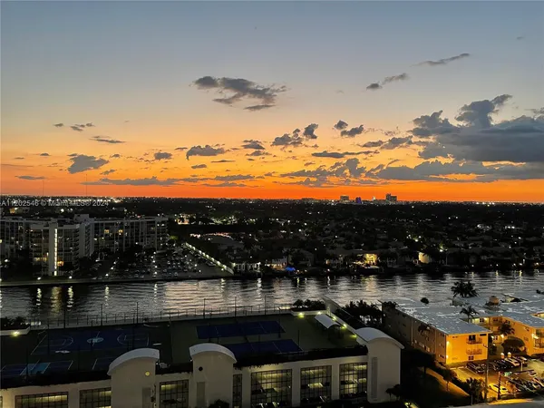 $2,950 | 2501 South Ocean Drive, Unit PH28, Hollywood, FL 33019
