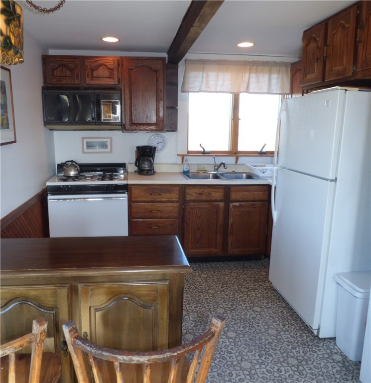 990 West Side Road Block Island, RI 02807 - Photo 8 of 27