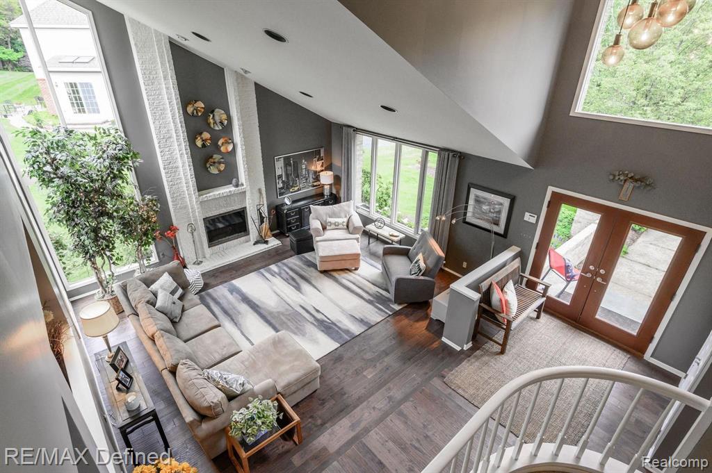 6358 Cherry Tree Court Rochester Hills, MI 48306 - Photo 7 of 47