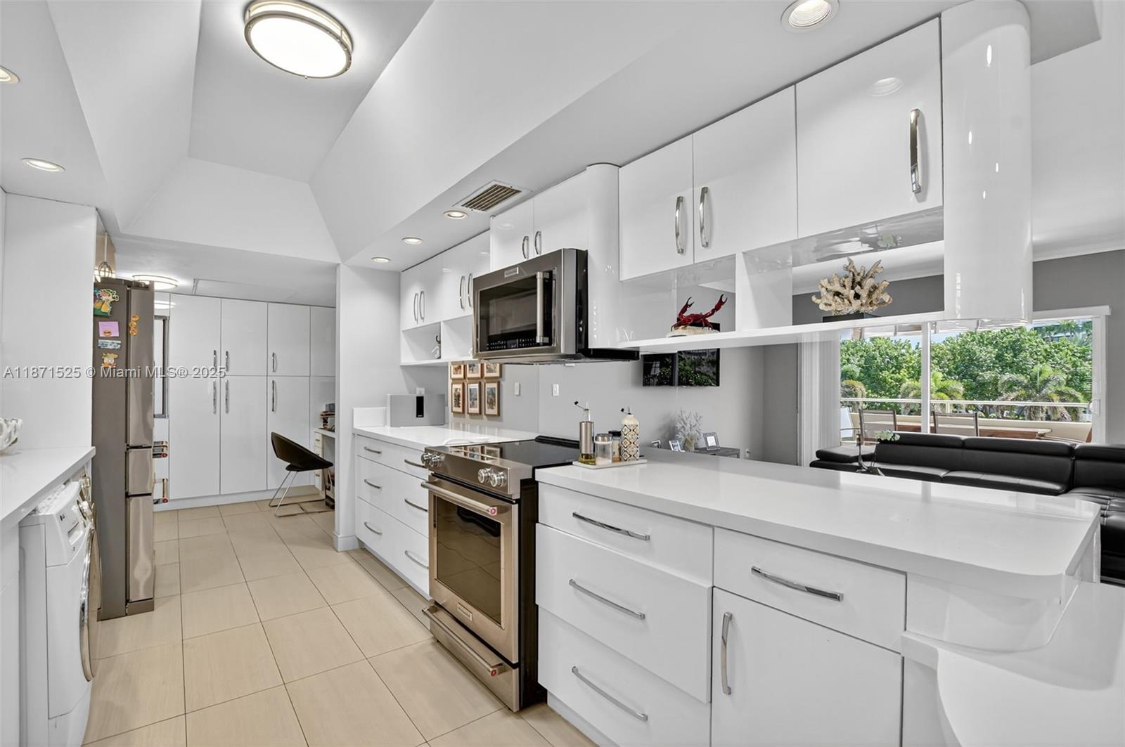 1299 South Ocean Boulevard, Unit F4 Boca Raton, FL 33432 - Photo 6 of 27