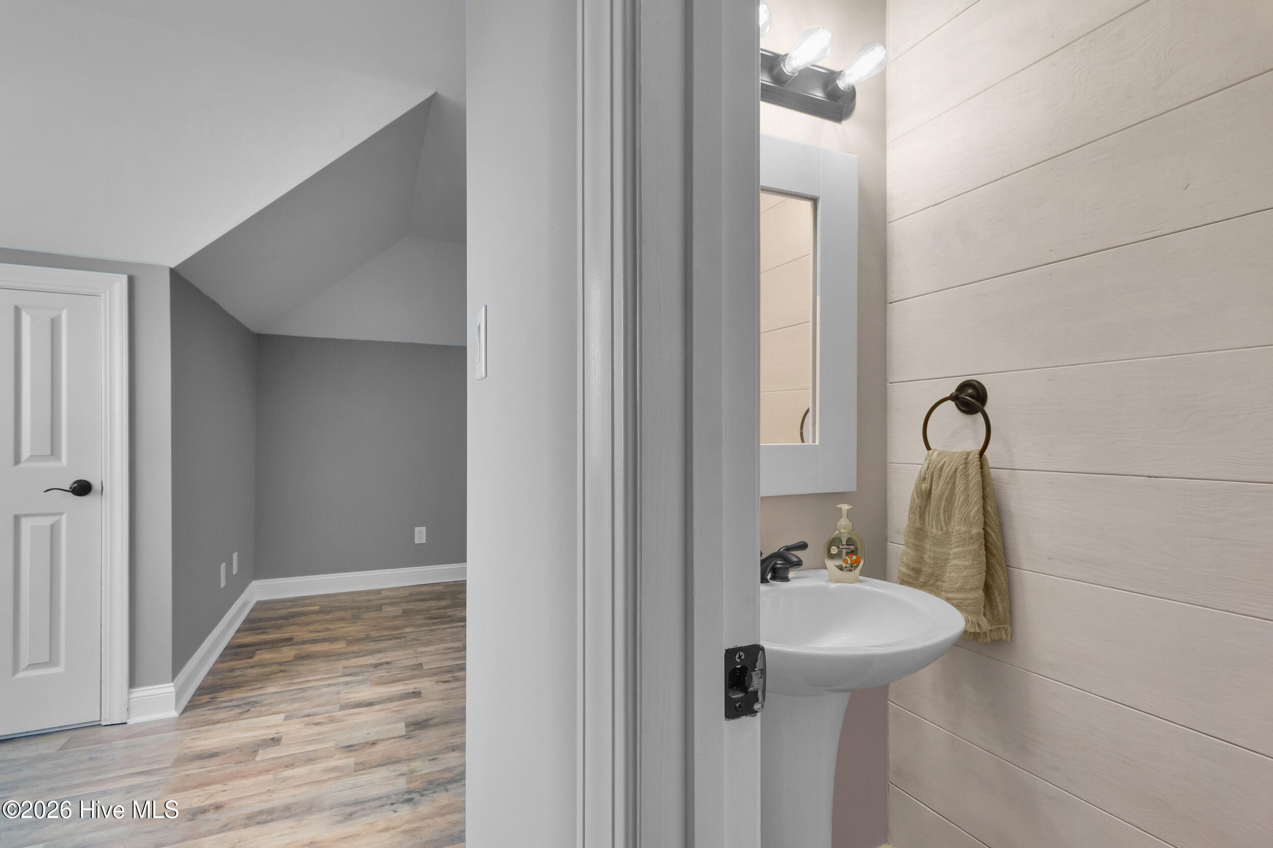 500 Taberna Way New Bern, NC 28562 - Photo 40 of 69 Half-Bath (bonus room)