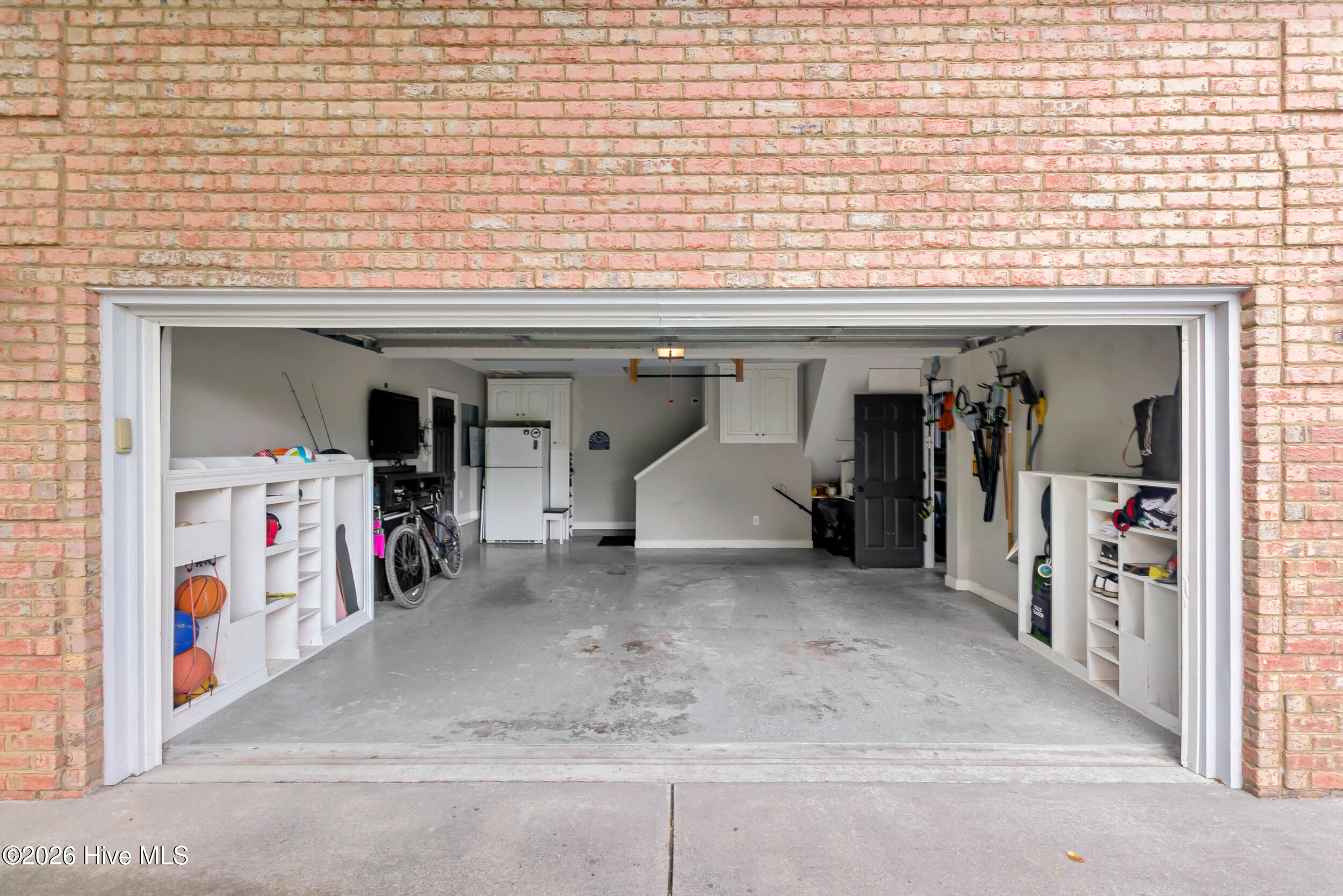 500 Taberna Way New Bern, NC 28562 - Photo 45 of 69 Garage View