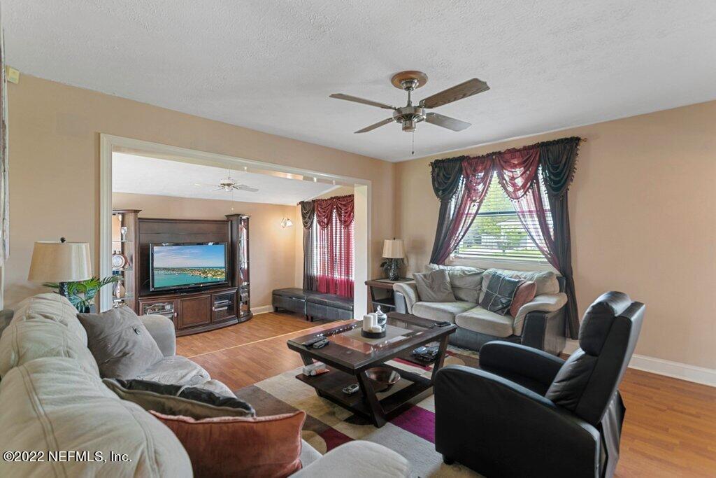 6504 Todd Road Jacksonville, FL 32216 - Photo 13 of 34 6504 Todd (14).jpg-SMALL