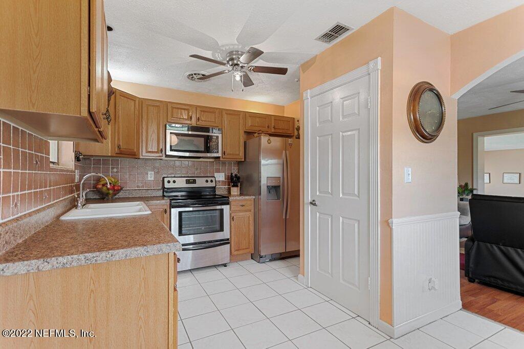 6504 Todd Road Jacksonville, FL 32216 - Photo 10 of 34 6504 Todd (11).jpg-SMALL