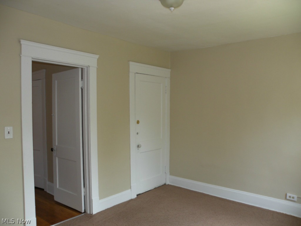 1656 Eddington Road Cleveland, OH 44118 - Photo 11 of 16