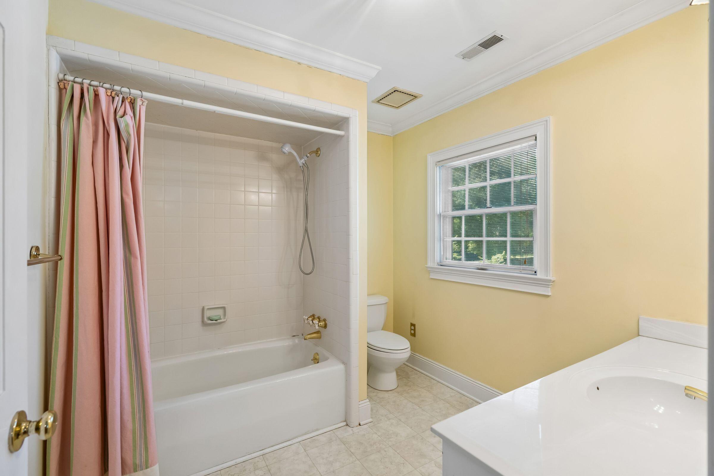 905 Raysor Street St. George, SC 29477 - Photo 44 of 85 044_905wraysorst-keeneyemarketing-065_79