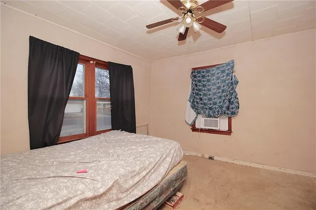 $39,999 | 522 North Kentucky Street, Iola, KS 66749