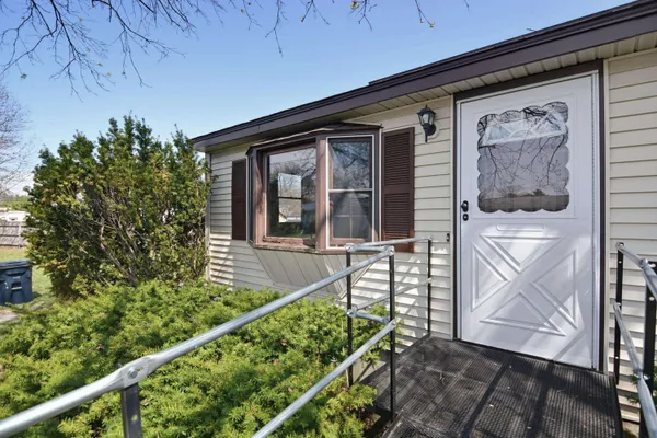 $349,999 | 2 Westchester Drive, Nashua, NH 03063