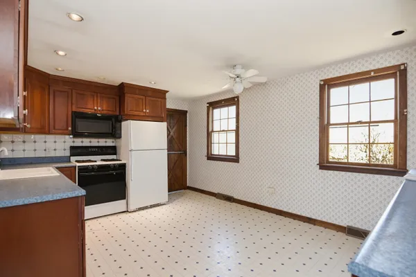 $349,999 | 2 Westchester Drive, Nashua, NH 03063