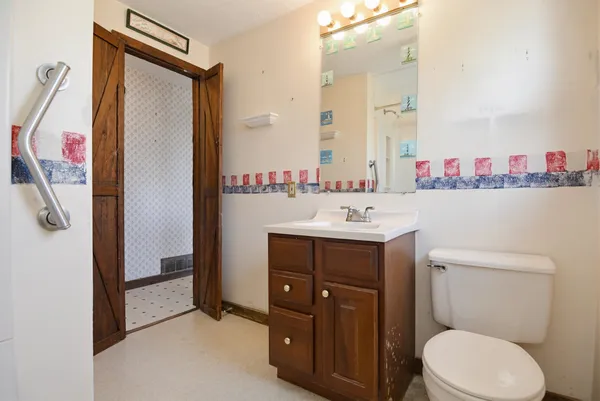 $349,999 | 2 Westchester Drive, Nashua, NH 03063