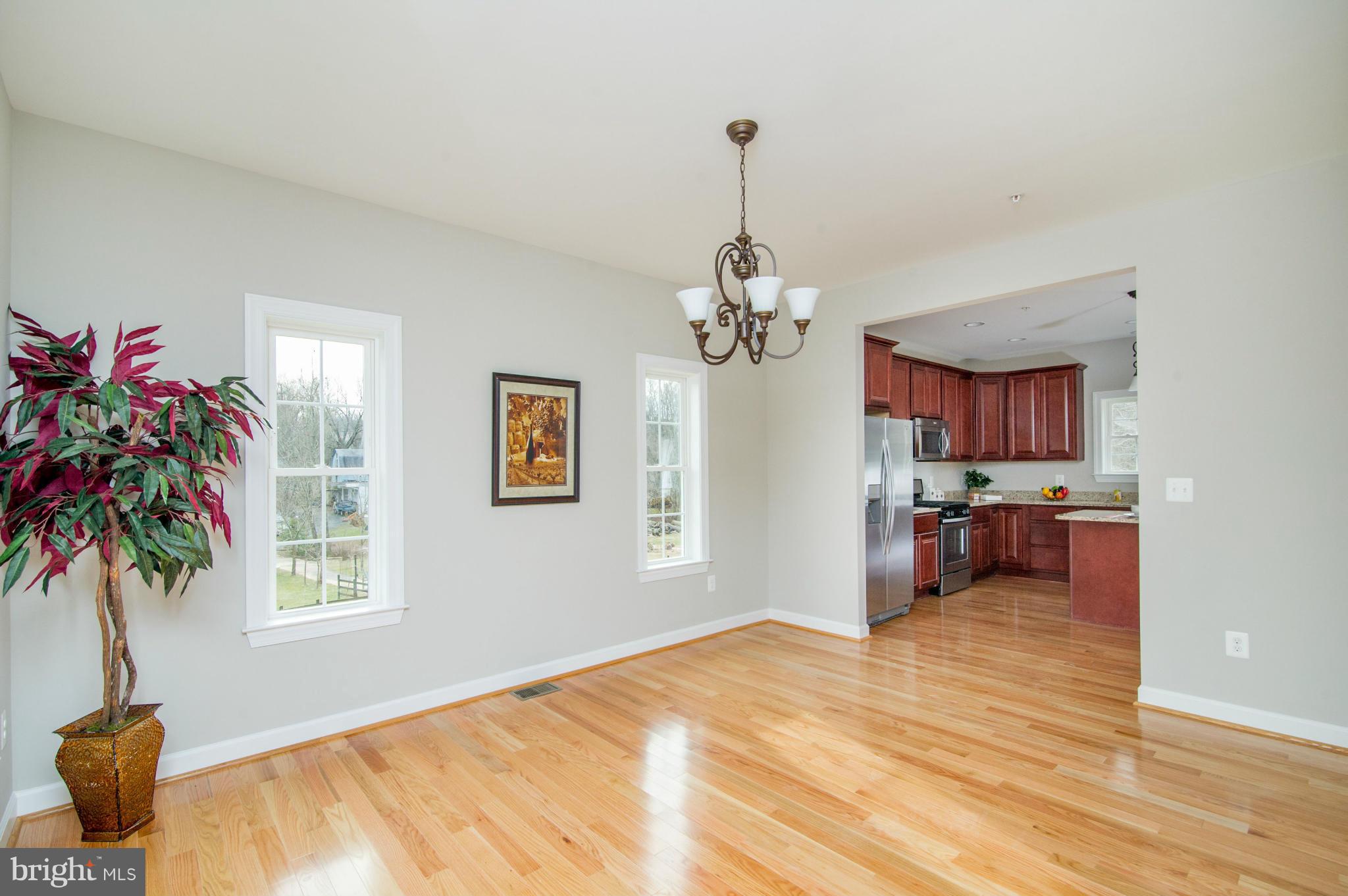 10012 Lodge Road Baltimore, MD 21234 - Photo 3 of 30 Dining Room