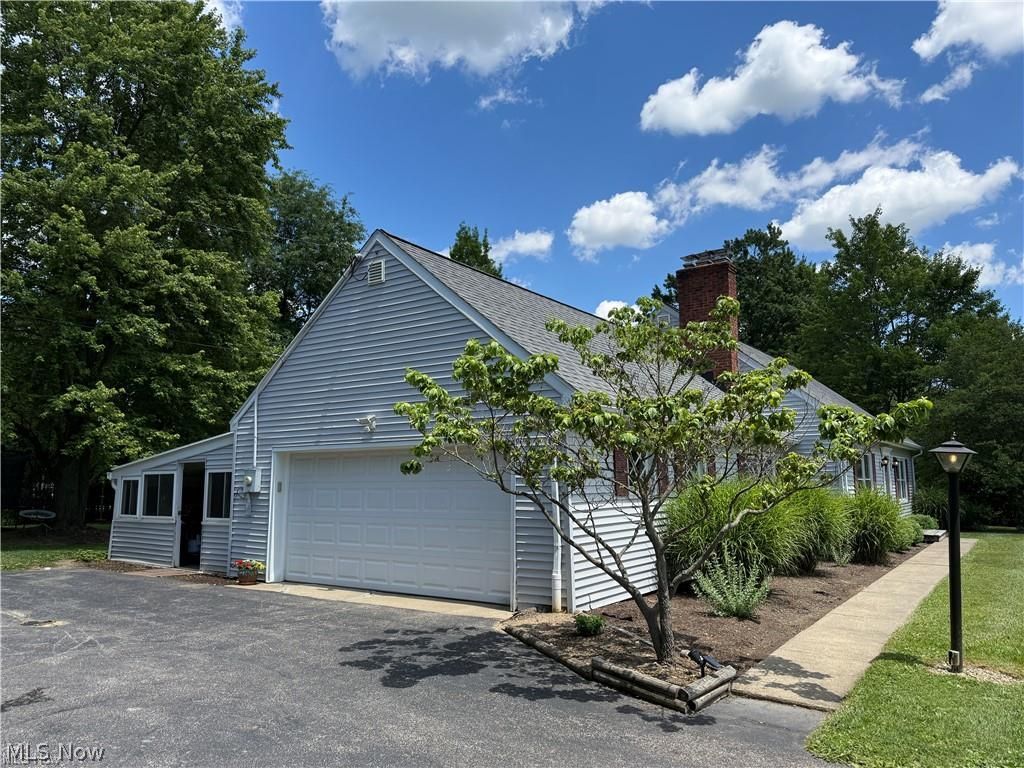 2403 Middleton Road Hudson, OH 44236 - Photo 5 of 25