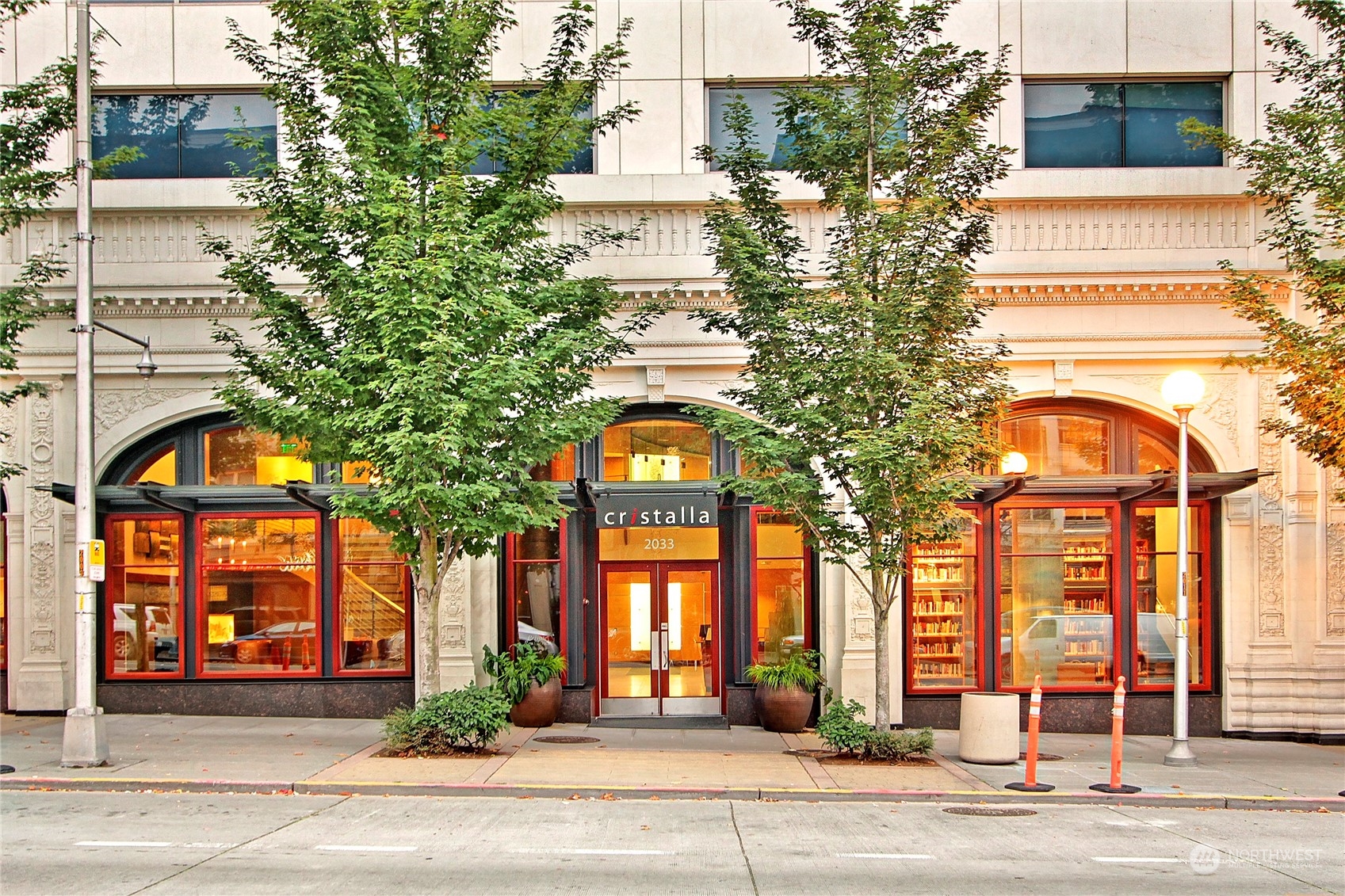 2033 2nd Avenue, Unit 101 Seattle, WA 98121 - Photo 2 of 37 front view of a building