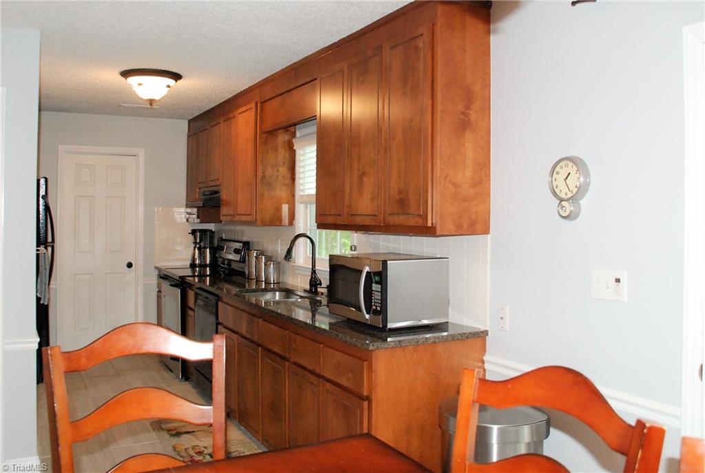 840 Laverton Lane Rural Hall, NC 27045 - Photo 5 of 17 Gallery Image 5