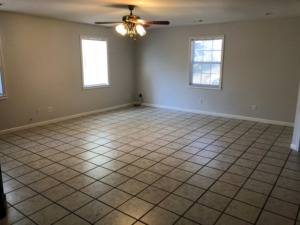 1192 Blackman Road Dothan, AL 36301 - Photo 4 of 12 Back Den