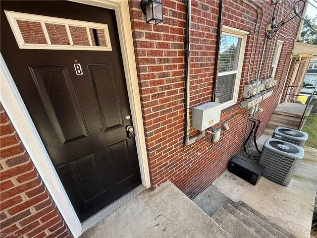 $895 | 233 North Sunset Drive, Unit B, Winston-Salem, NC 27101