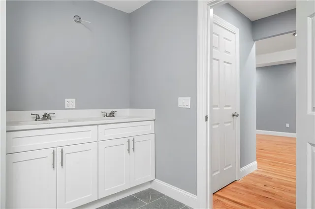 $790,000 | 111 Cider Mill Road, North Smithfield, RI 02896