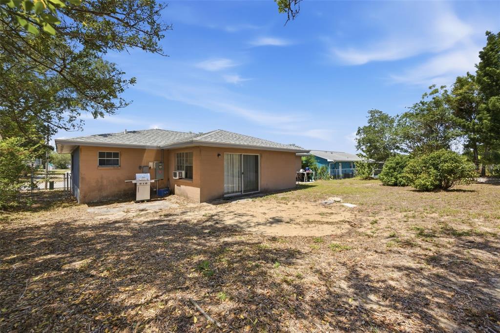 5260 Springwood Road Spring Hill, FL 34609 - Photo 32 of 37
