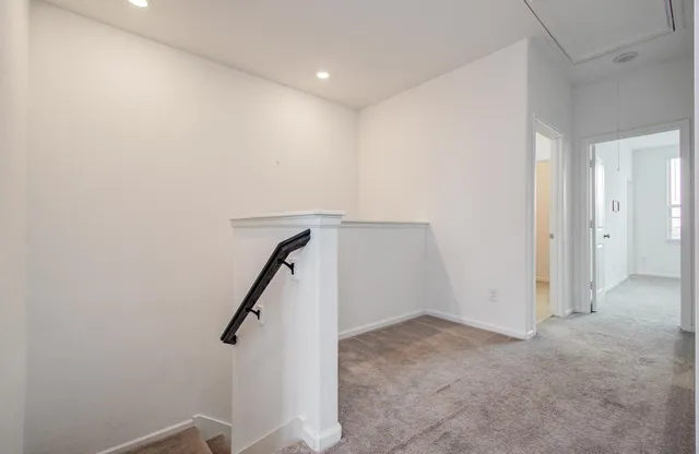 a view of entryway with hallway