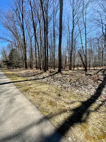 $36,000 | West Nanninga Drive, Unit 19, Ludington, MI 49431