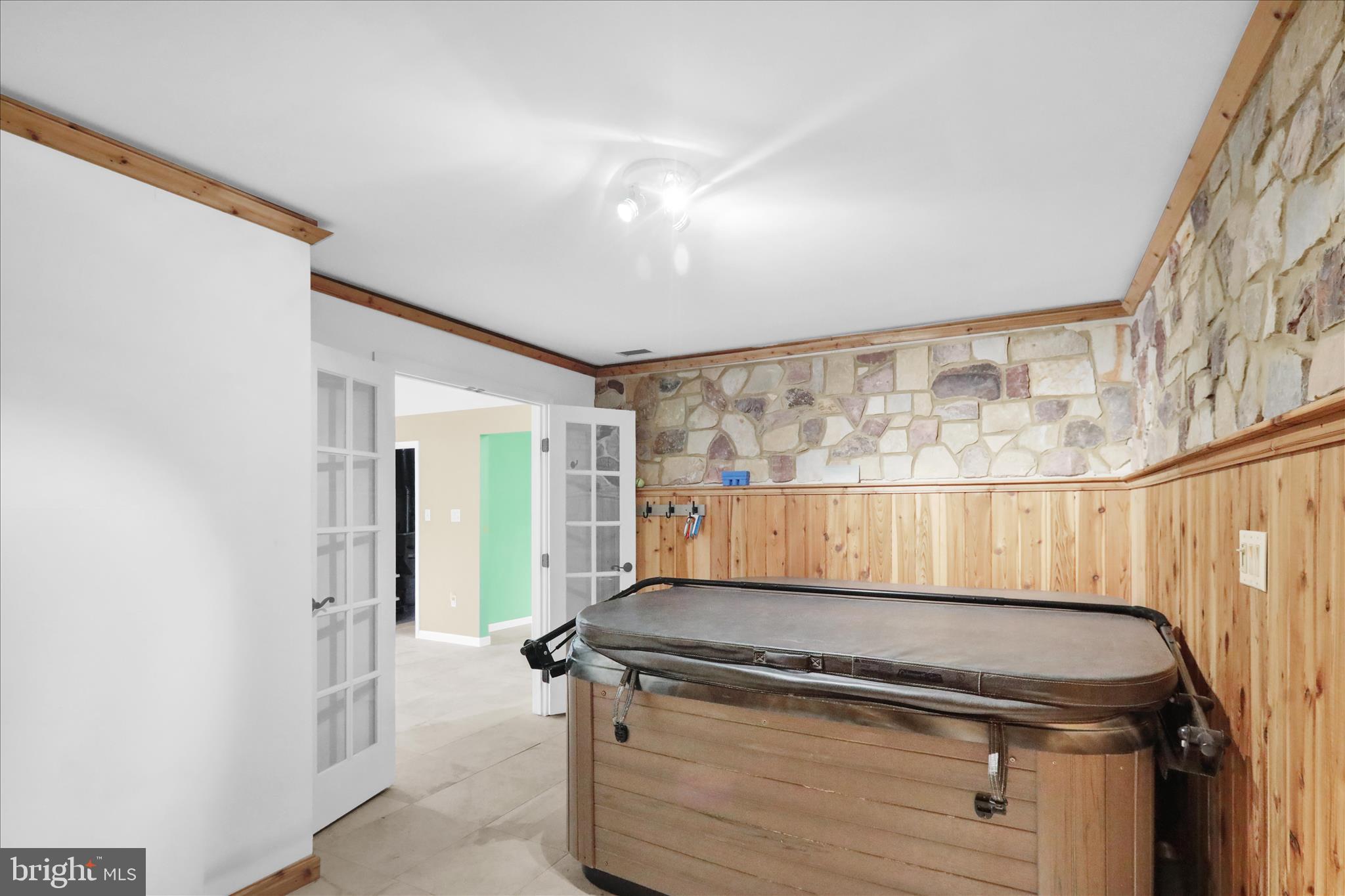 18 Bowes Lane Reading, PA 19606 - Photo 29 of 34 a view of a room with wooden floor and windows