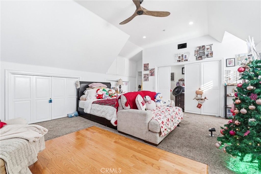 381 South Henning Way Anaheim, CA 92807 - Photo 50 of 55 a bedroom with bed and a potted plant