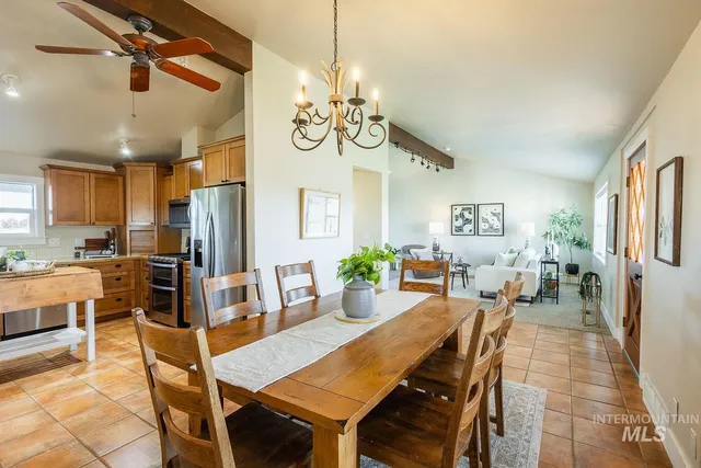 $999,000 | 988 West King Road, Kuna, ID 83634