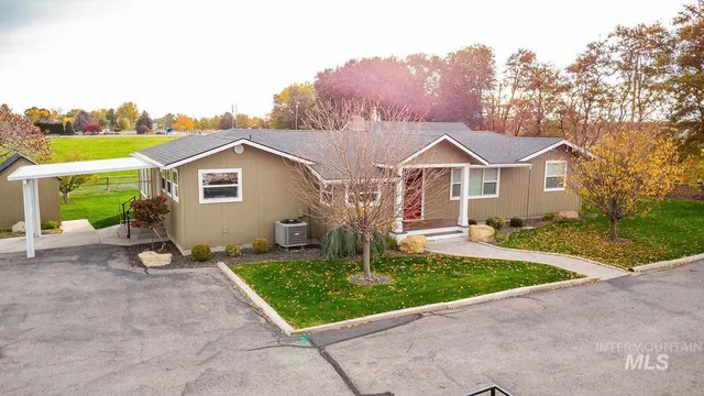 $999,000 | 988 West King Road, Kuna, ID 83634