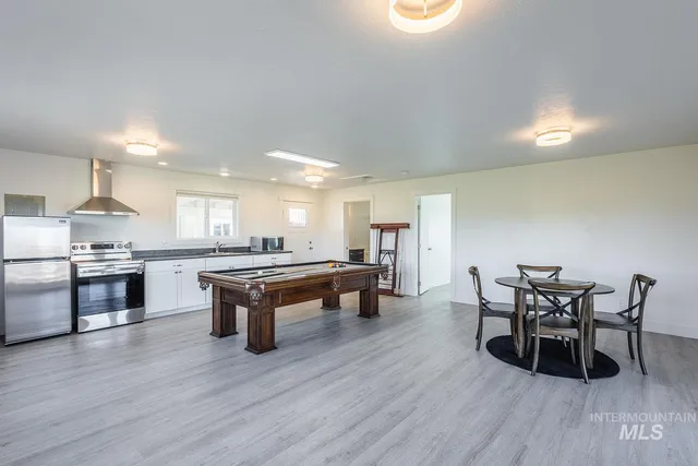 $999,000 | 988 West King Road, Kuna, ID 83634