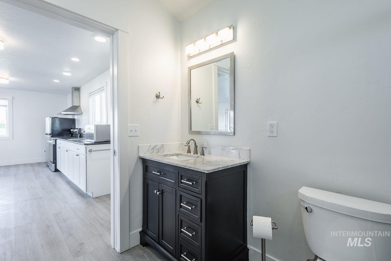 988 West King Road Kuna, ID 83634 - Photo 41 of 50 Walk-in shower, washer, and dryer