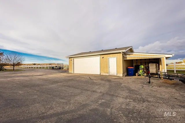 $999,000 | 988 West King Road, Kuna, ID 83634