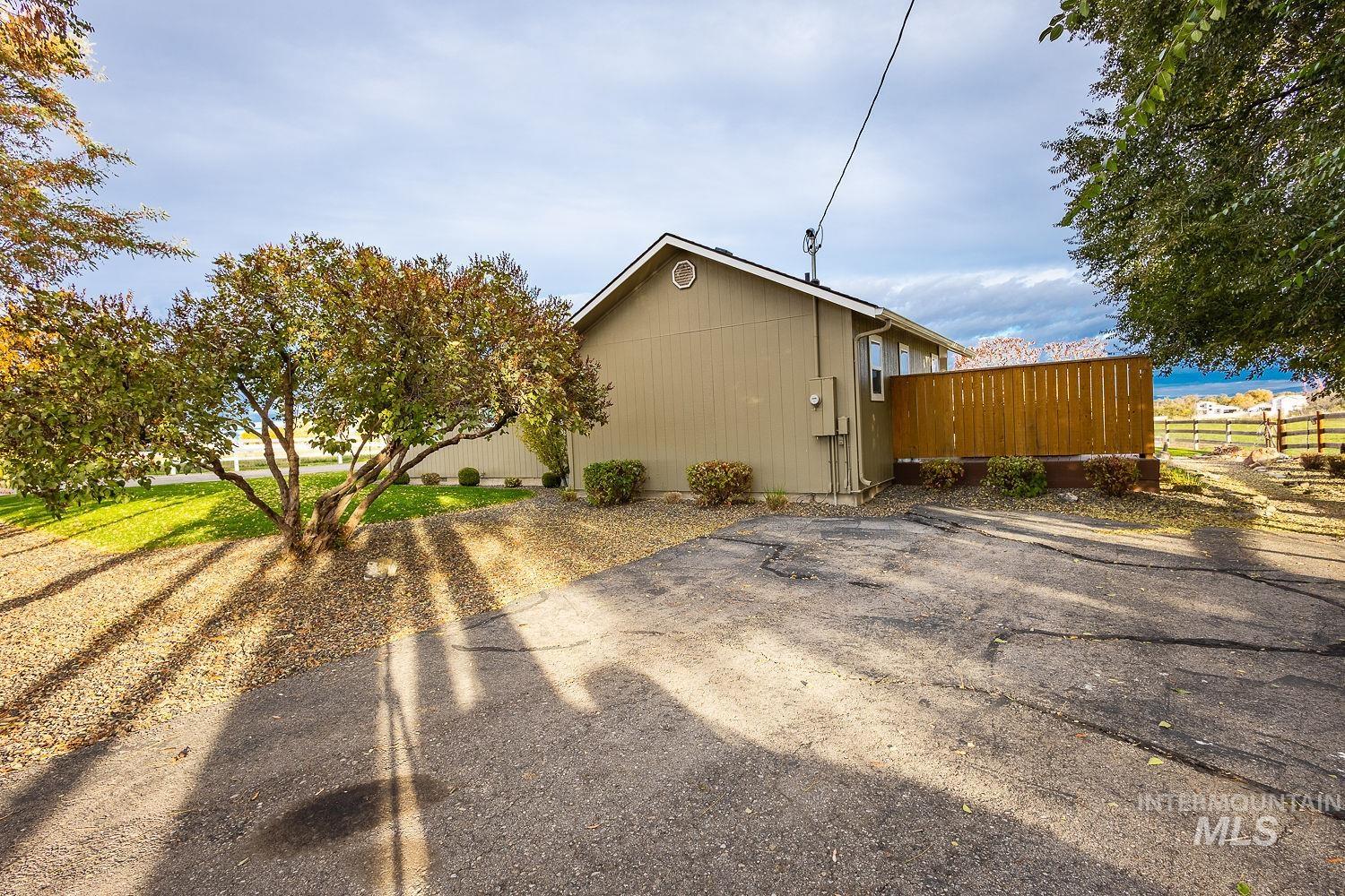 988 West King Road Kuna, ID 83634 - Photo 47 of 50