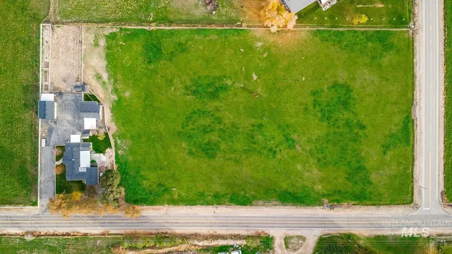 $999,000 | 988 West King Road, Kuna, ID 83634