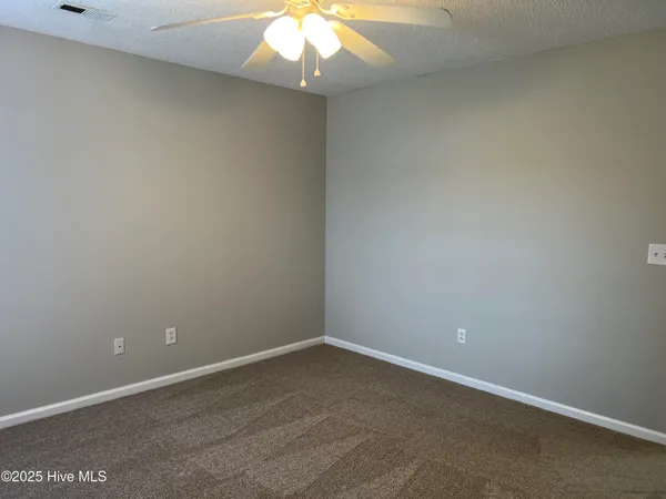 $1,275 | 4128 Bridge Court, Unit B, Winterville, NC 28590